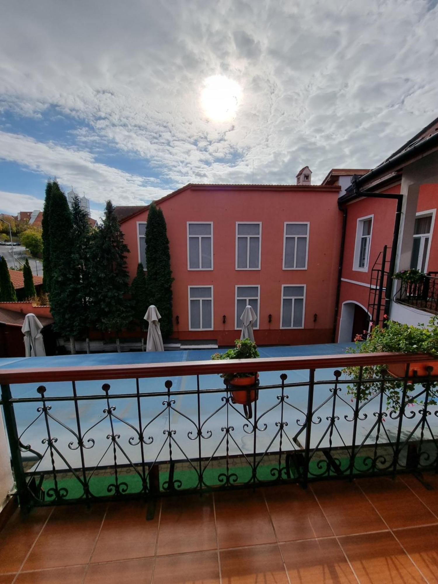 Pensiunea Korona And Restaurant Miercurea Ciuc Buitenkant foto